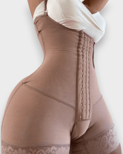 Tight Waist Faja Bodysuit mit Po-Lifting und offener Brust